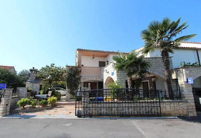 Licul Apartment